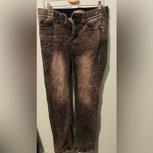 Gently used Torrid gray/black bombshell jeans! Straight cut.